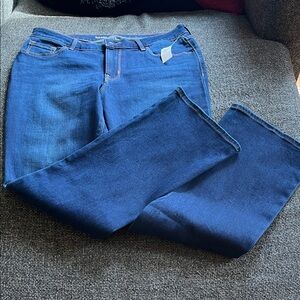 Old Navy Wash Blue Jeans Mid-rise Kicker Bootcut